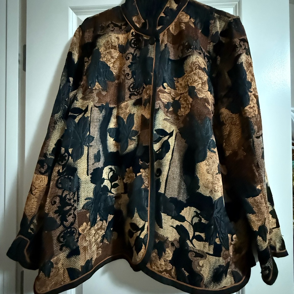 Elegant Fall Leaf Women's Jacket